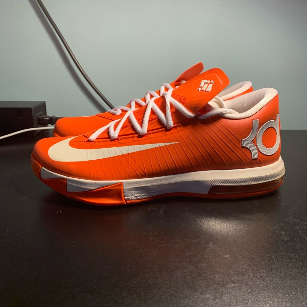 Rare KD VI Sample Men’s Sneaker